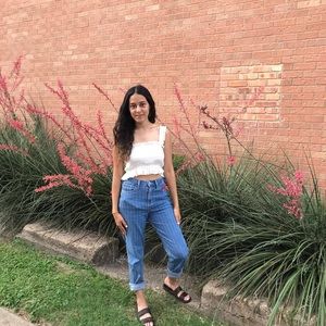 Meet your Posher, Isabel